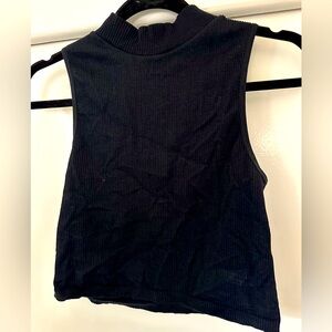 Sleeveless mock turtleneck
